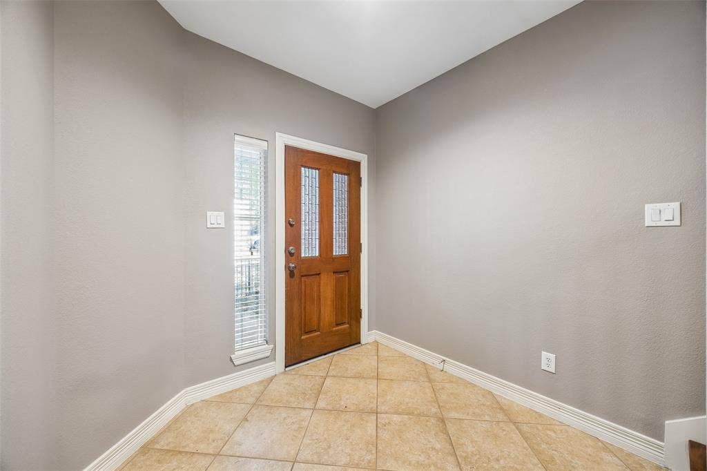 3943 N Hall Street, Dallas, TX 75219 3943 N Hall Street, Dallas, TX 75219
