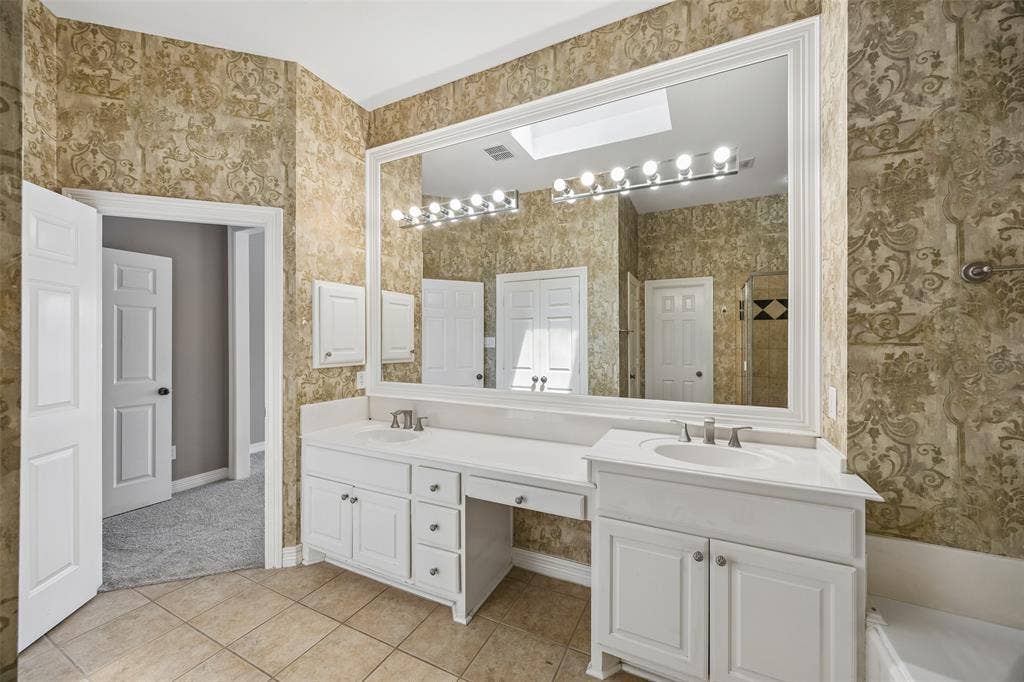 3943 N Hall Street, Dallas, TX 75219 3943 N Hall Street, Dallas, TX 75219