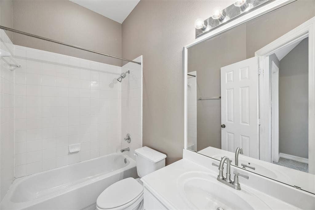 3943 N Hall Street, Dallas, TX 75219 3943 N Hall Street, Dallas, TX 75219