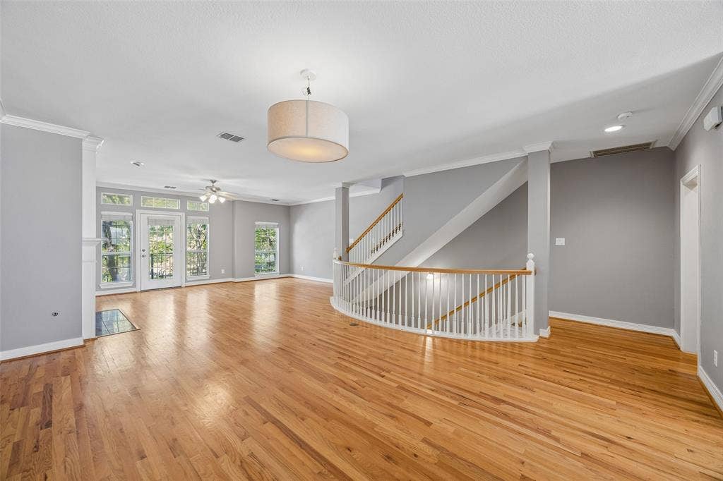 3943 N Hall Street, Dallas, TX 75219 3943 N Hall Street, Dallas, TX 75219