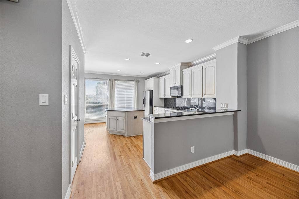 3943 N Hall Street, Dallas, TX 75219 3943 N Hall Street, Dallas, TX 75219