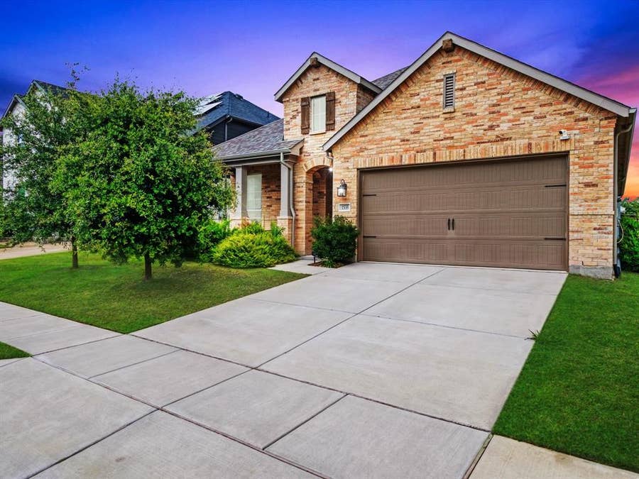 Property photo for 1535 Calcot Lane, Forney, TX