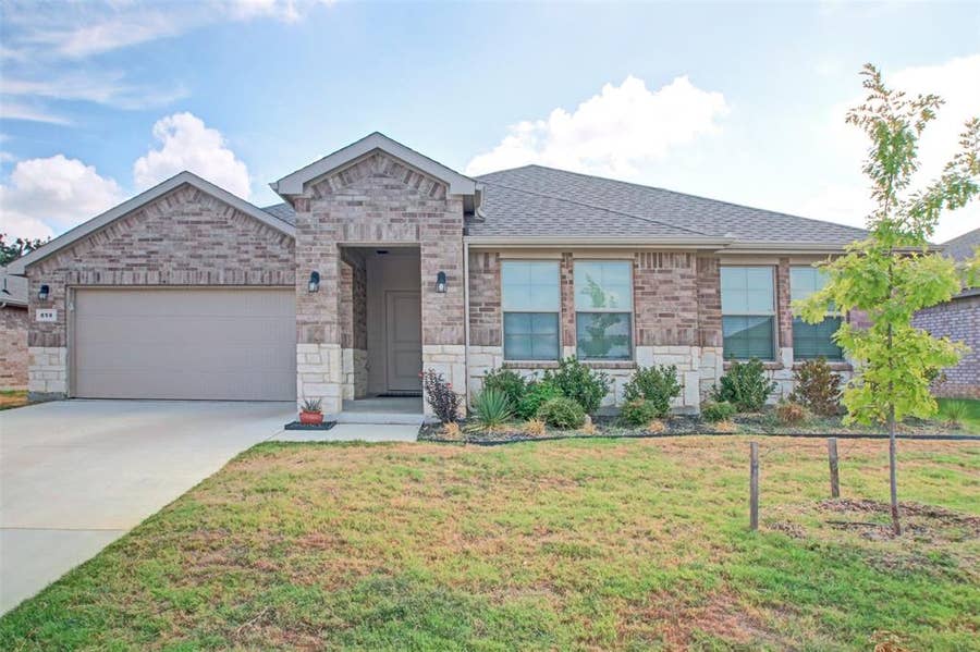 Property photo for 859 Waterford Way, Joshua, TX