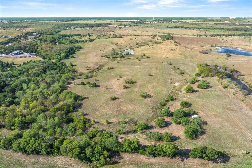 3765 Fm 85, Ennis, TX 75119 3765 Fm 85, Ennis, TX 75119