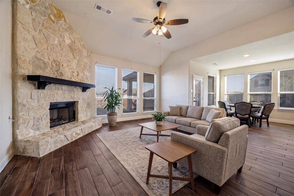 1817 Ramsgate Road, Forney, TX 75126 1817 Ramsgate Road, Forney, TX 75126