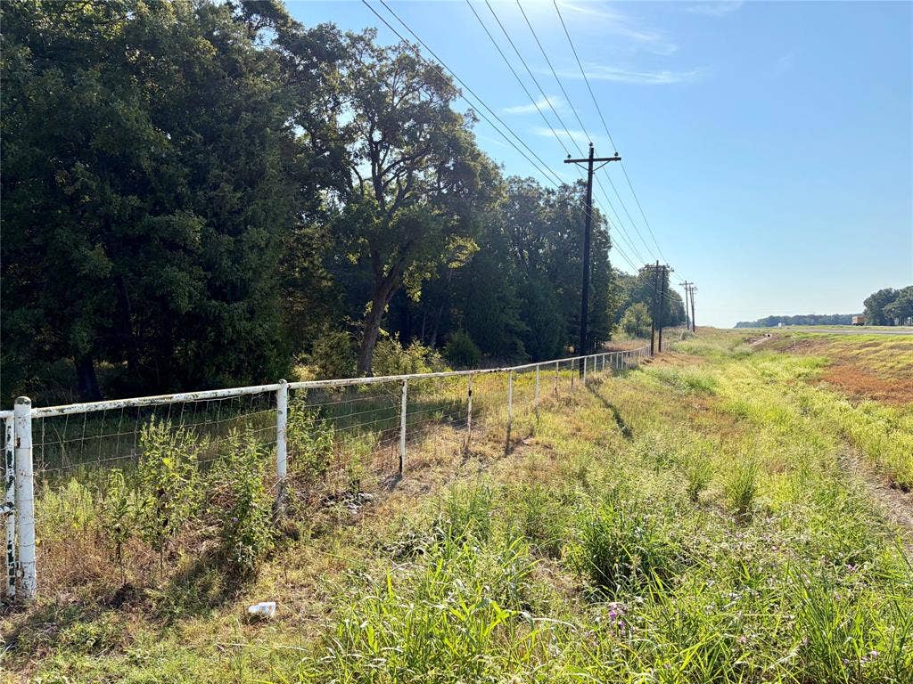 10740 N Us-175, Athens, TX 75751