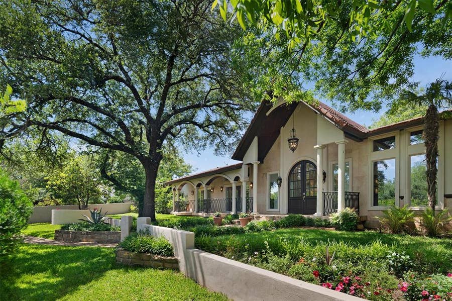 Property photo for 6181 Preston Creek Court, Dallas, TX