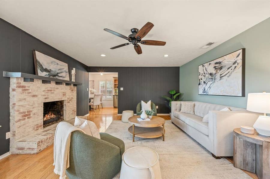Property photo for 12450 Wood Manor Circle, Farmers Branch, TX