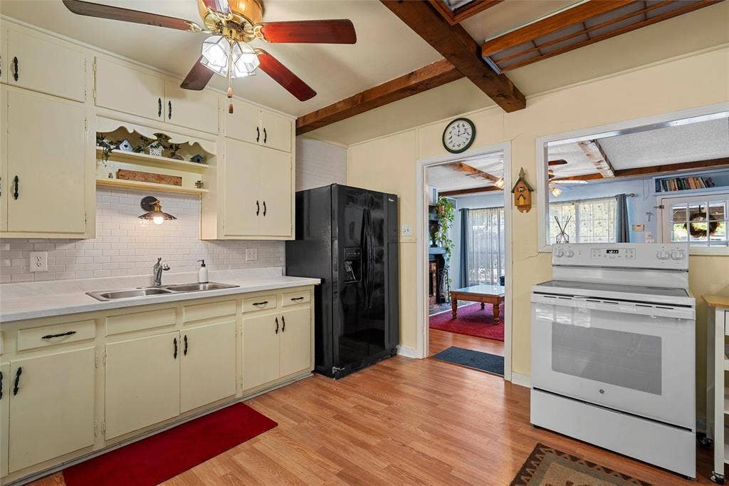 3512 Sleeper Avenue, Waco, TX 76707 3512 Sleeper Avenue, Waco, TX 76707