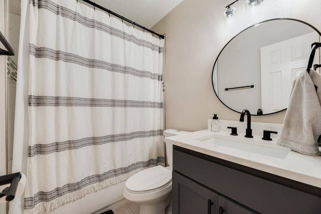 3208 Robin Road, Plano, TX 75075 3208 Robin Road, Plano, TX 75075
