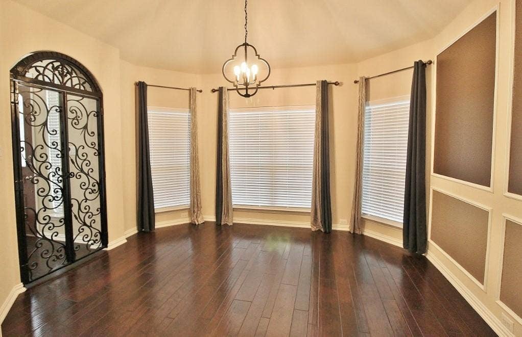 110 White Oak Lane, Red Oak, TX 75154 110 White Oak Lane, Red Oak, TX 75154