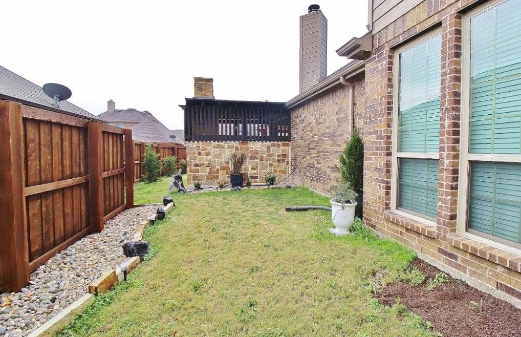 110 White Oak Lane, Red Oak, TX 75154 110 White Oak Lane, Red Oak, TX 75154