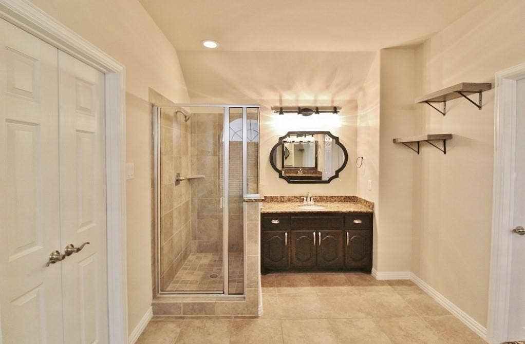 110 White Oak Lane, Red Oak, TX 75154 110 White Oak Lane, Red Oak, TX 75154