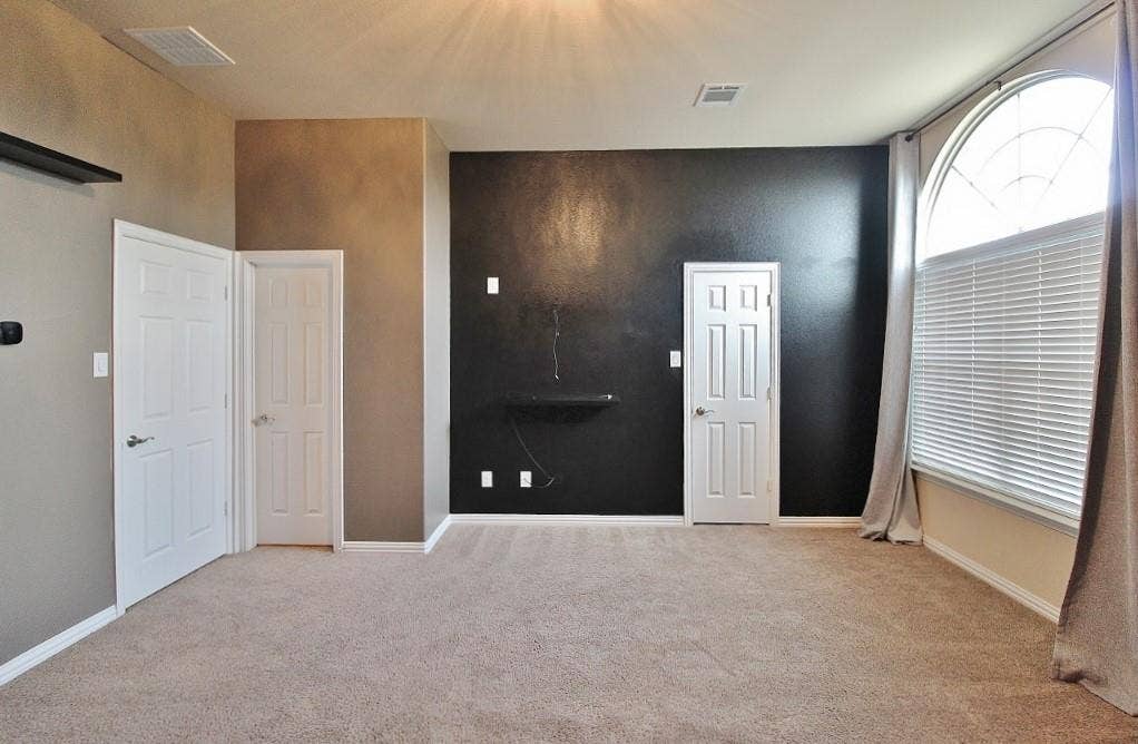 110 White Oak Lane, Red Oak, TX 75154 110 White Oak Lane, Red Oak, TX 75154