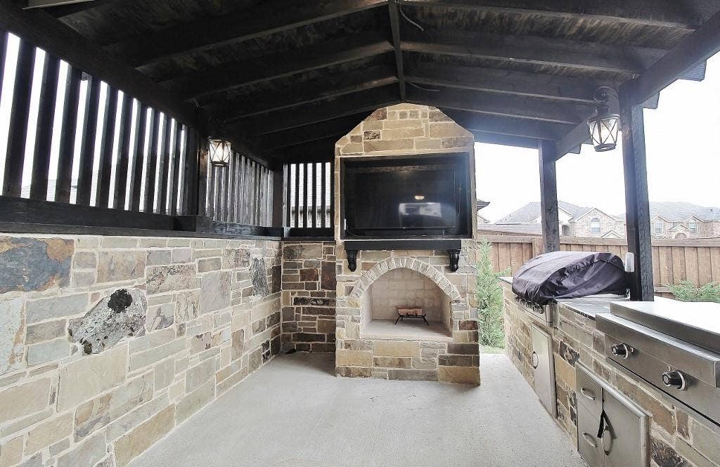 110 White Oak Lane, Red Oak, TX 75154 110 White Oak Lane, Red Oak, TX 75154