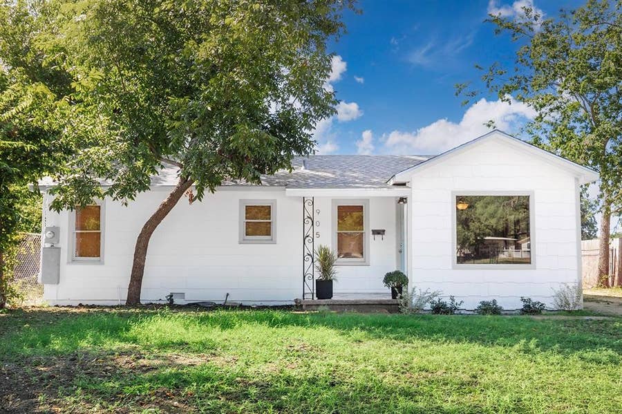 Property photo for 905 Jordan Street, Brady, TX