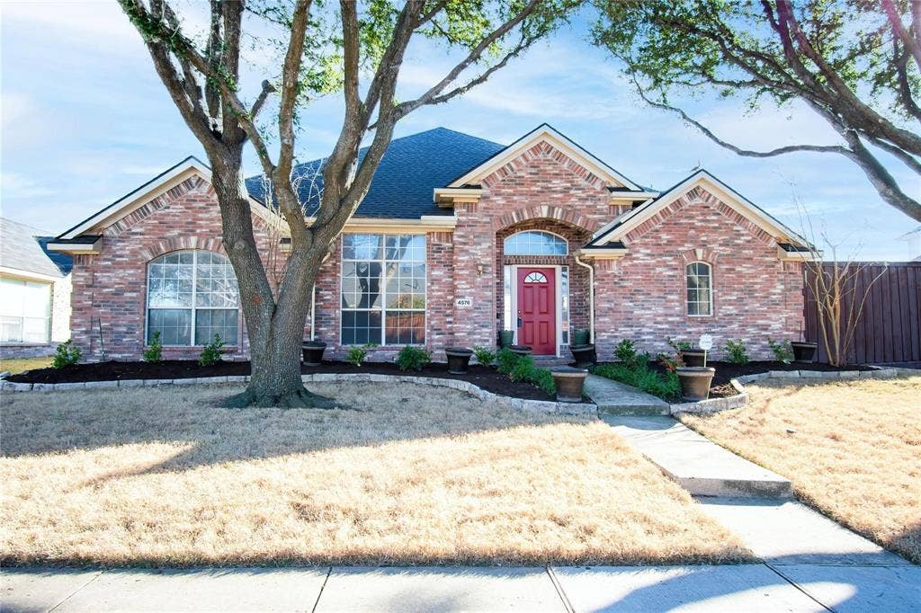 4576 Postbridge Drive, Plano, TX 75024 4576 Postbridge Drive, Plano, TX 75024