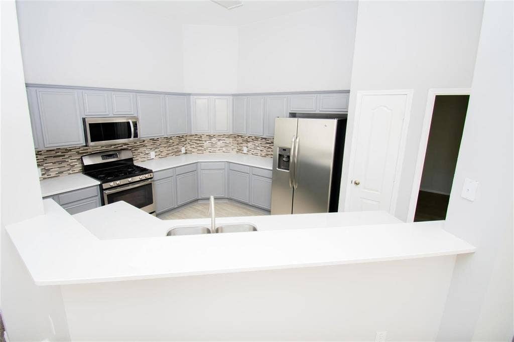 4576 Postbridge Drive, Plano, TX 75024 4576 Postbridge Drive, Plano, TX 75024