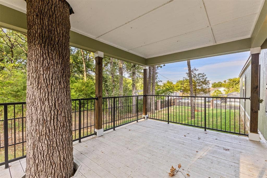 140 Southlake Drive, Mabank, TX 75156 140 Southlake Drive, Mabank, TX 75156
