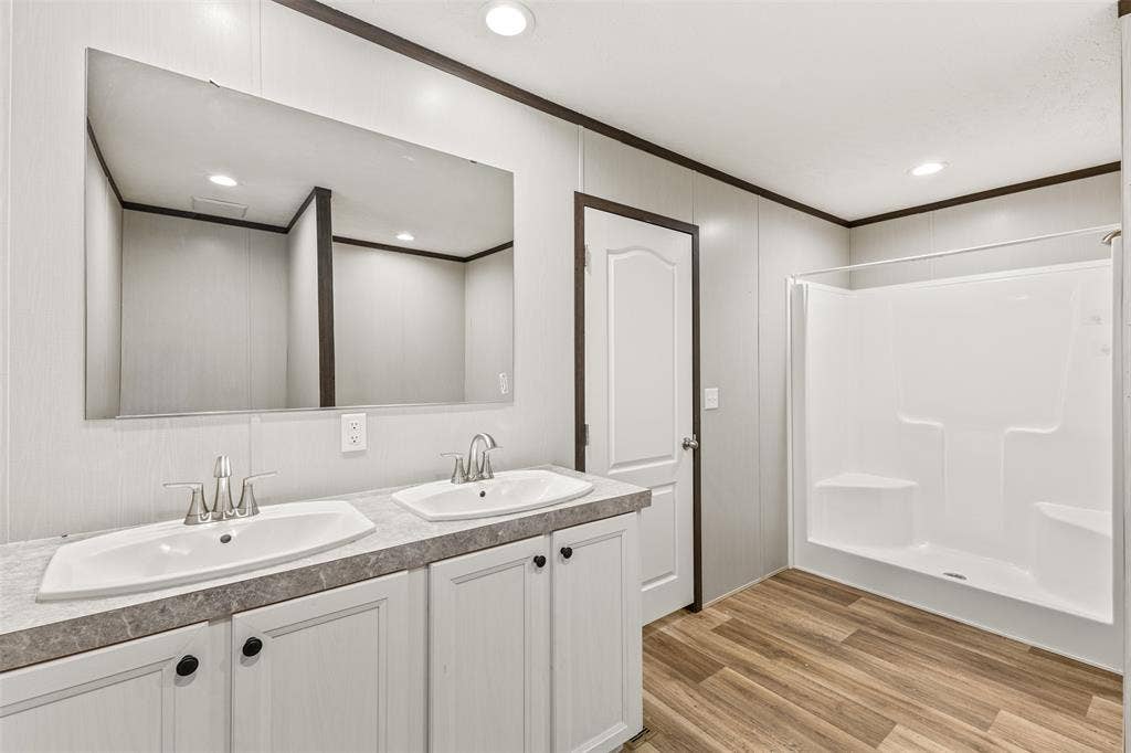 140 Southlake Drive, Mabank, TX 75156 140 Southlake Drive, Mabank, TX 75156
