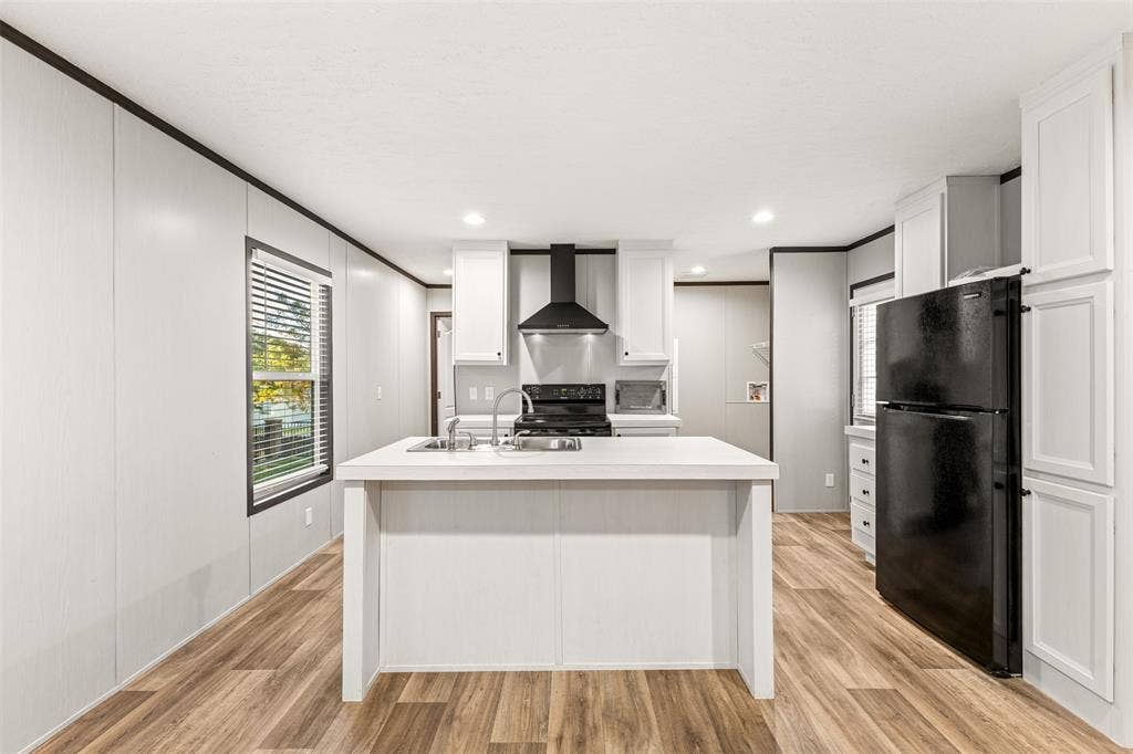 140 Southlake Drive, Mabank, TX 75156 140 Southlake Drive, Mabank, TX 75156