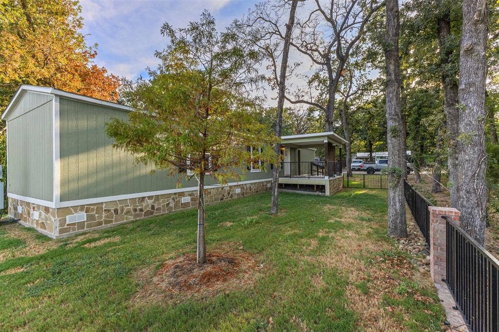 140 Southlake Drive, Mabank, TX 75156 140 Southlake Drive, Mabank, TX 75156