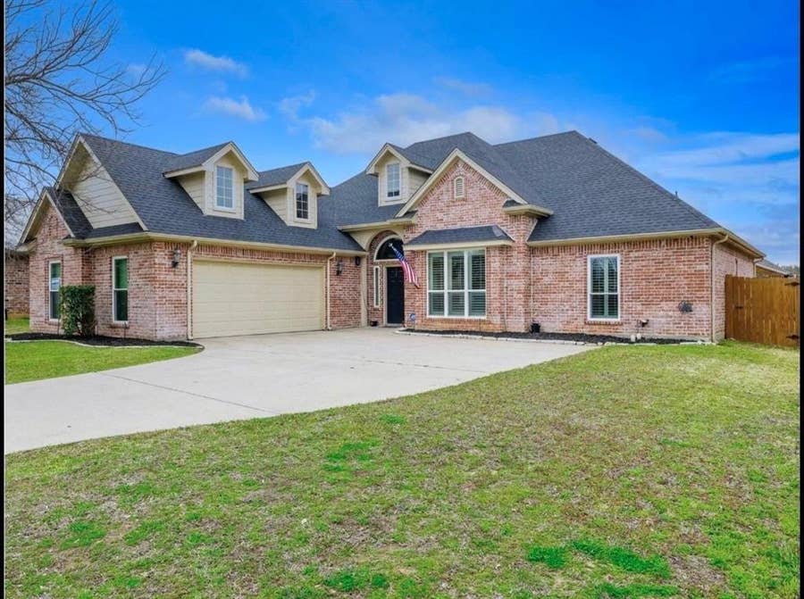Property photo for 205 Wayne Drive, Aledo, TX