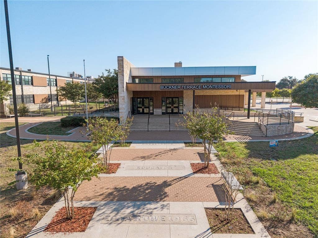 5021 Ashbrook Road, Dallas, TX 75227 5021 Ashbrook Road, Dallas, TX 75227