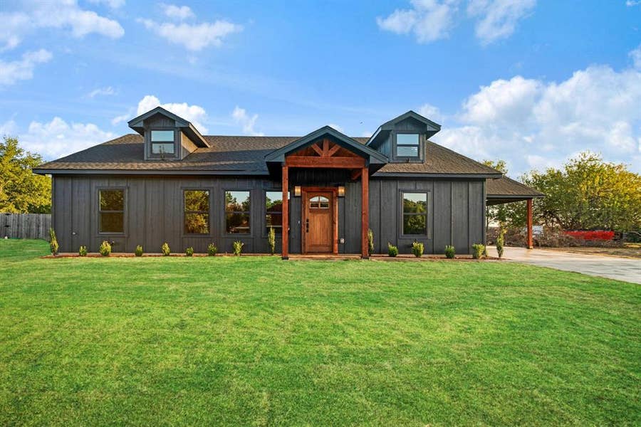 Property photo for 175 Helena Drive, Powderly, TX