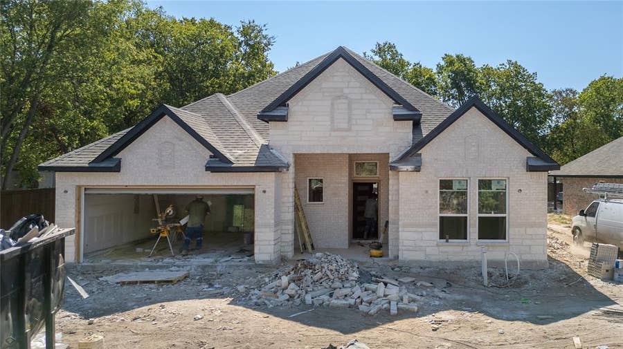 Property photo for 511 Armstrong Road, Seagoville, TX