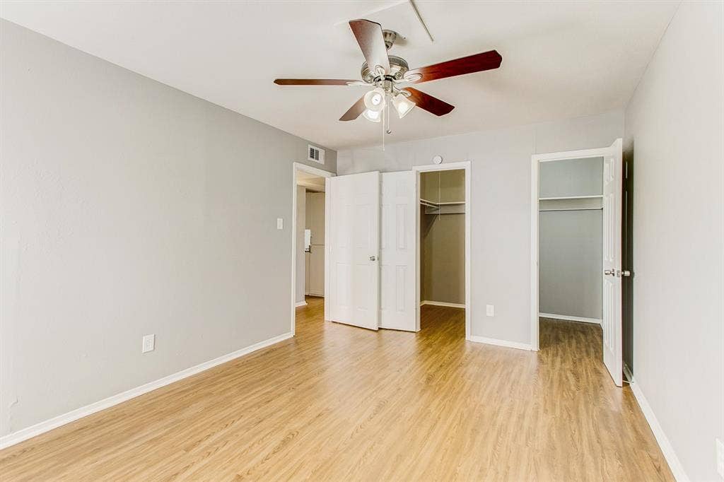 2200 W Lowden Street, #13, Fort Worth, TX 76110 2200 W Lowden Street, #13, Fort Worth, TX 76110