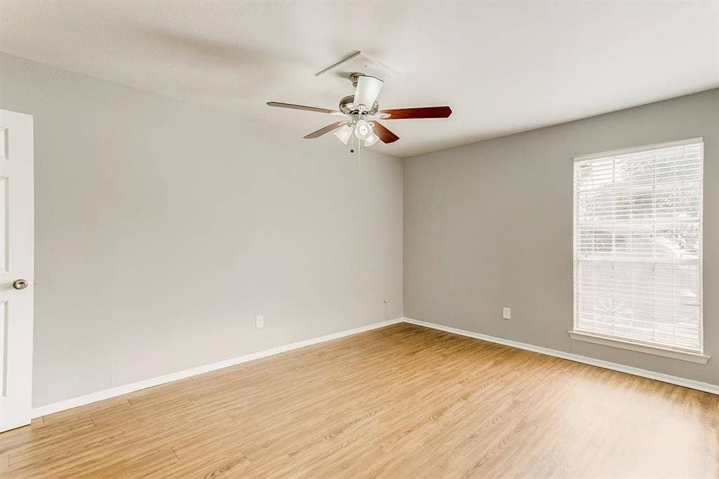 2200 W Lowden Street, #13, Fort Worth, TX 76110 2200 W Lowden Street, #13, Fort Worth, TX 76110