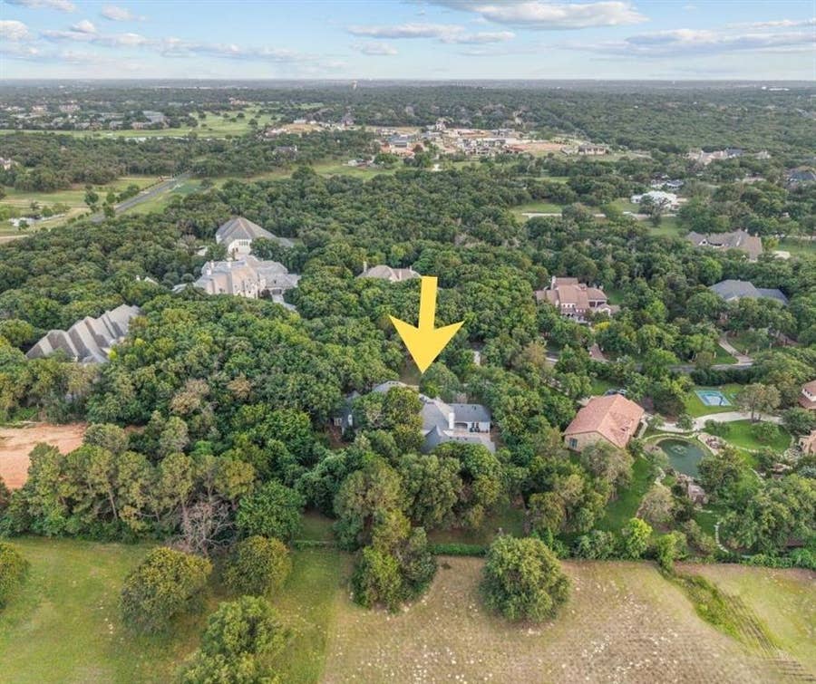 Property photo for 32 Wyck Hill Lane, Westlake, TX