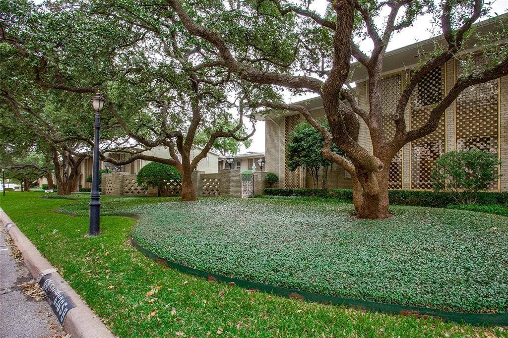 6345 Diamond Head Circle, #C, Dallas, TX 75225