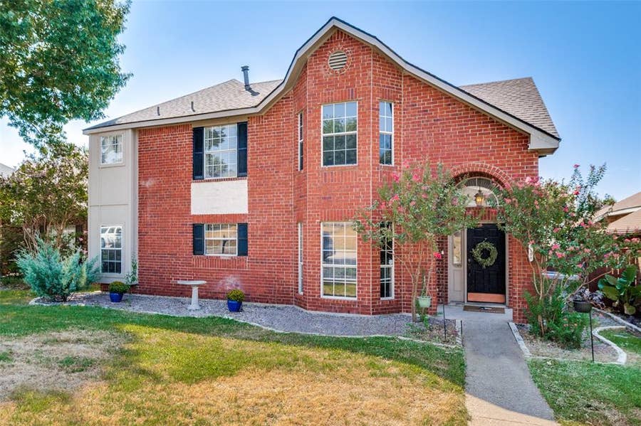 Property photo for 1108 Heather Lane, Carrollton, TX