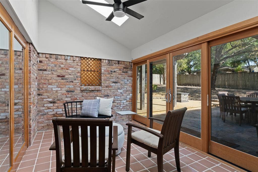 10540 Silverock Drive, Dallas, TX 75218 10540 Silverock Drive, Dallas, TX 75218