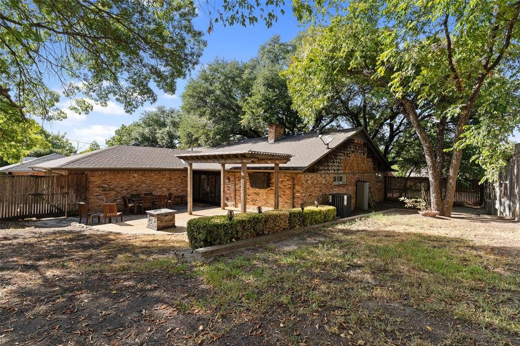 10540 Silverock Drive, Dallas, TX 75218 10540 Silverock Drive, Dallas, TX 75218