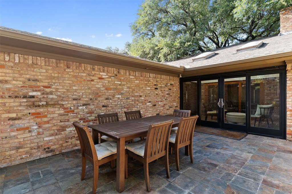 10540 Silverock Drive, Dallas, TX 75218 10540 Silverock Drive, Dallas, TX 75218