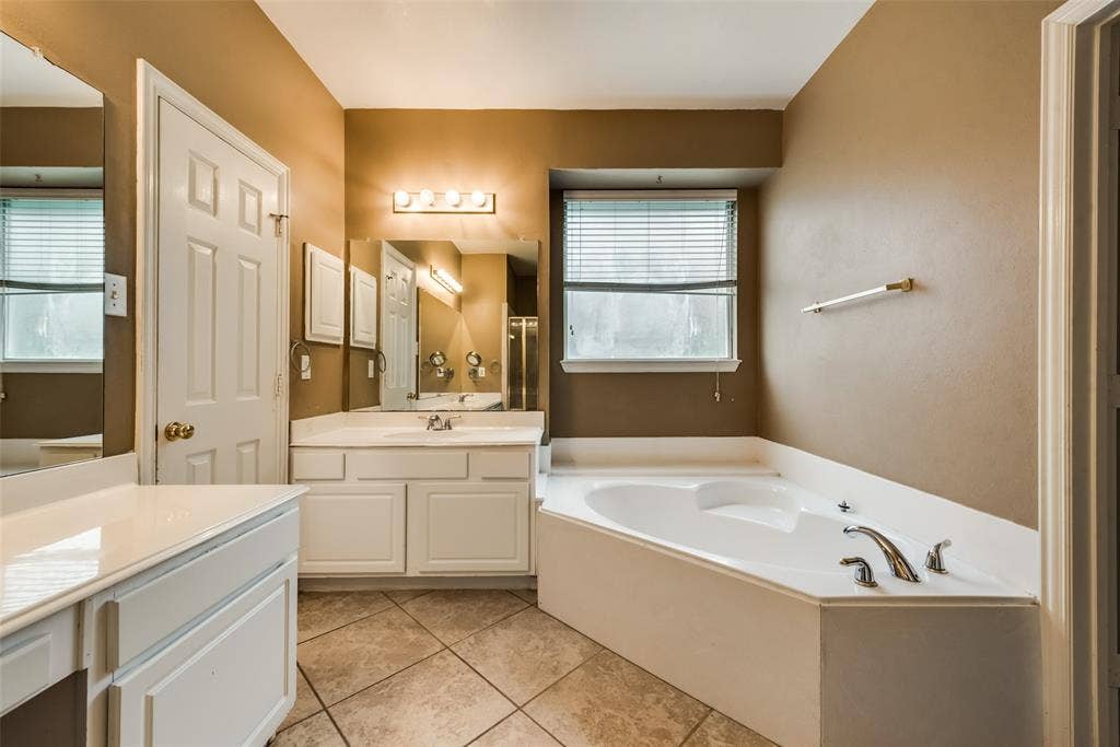Primary Ensuite