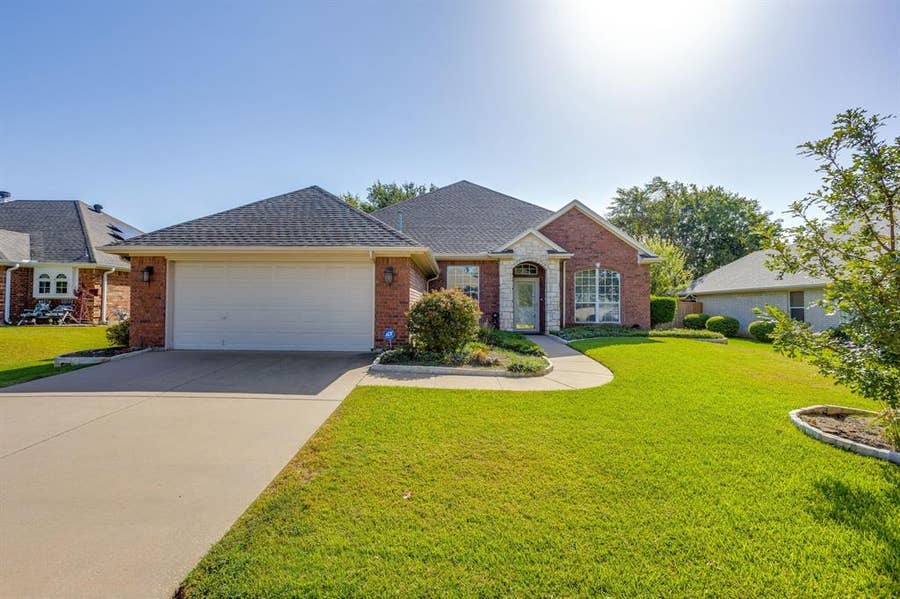 Property photo for 348 Marine Lane, Saginaw, TX