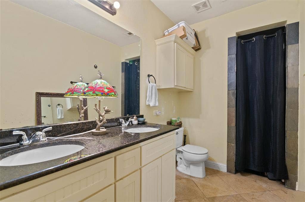2220 Burning Tree Lane, Denton, TX 76209
