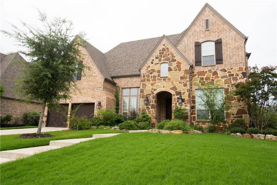 Property photo for 879 Grassy Shore Court, Allen, TX