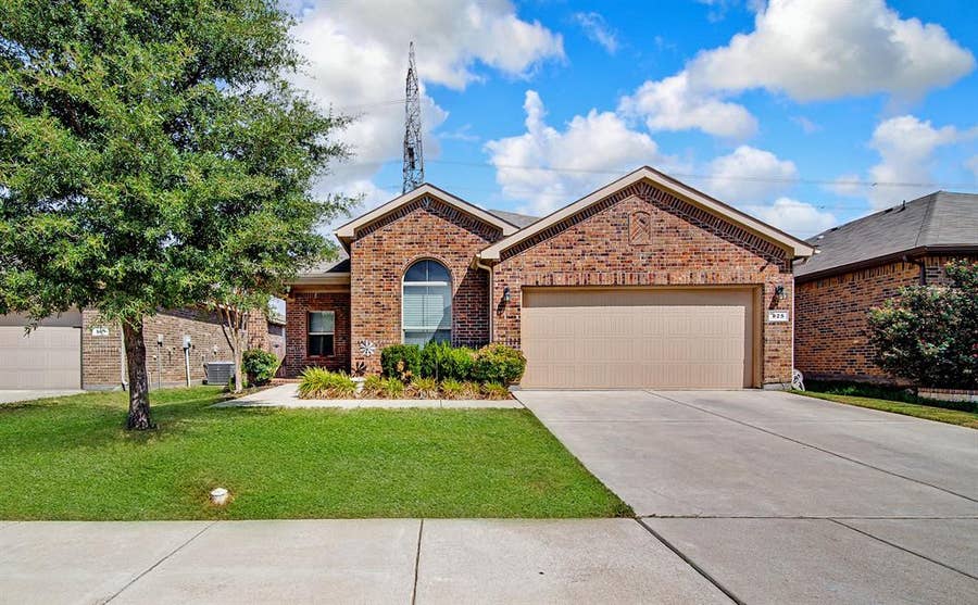 Property photo for 825 Key Deer Drive, Fort Worth, TX