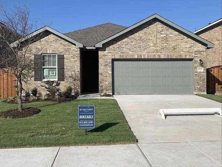 Property photo for 1878 Everglades Drive, Forney, TX