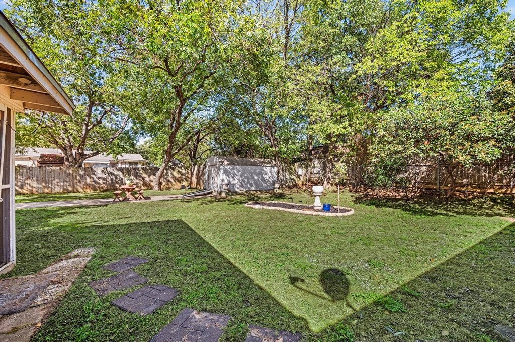 1317 Wade Drive, Bedford, TX 76022