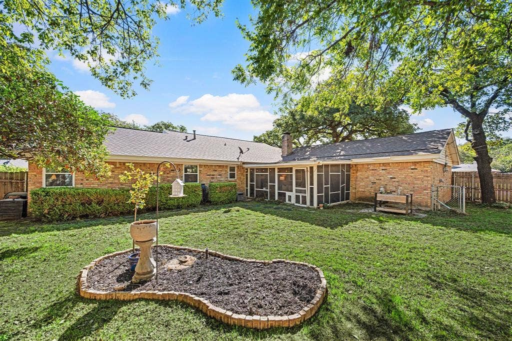 1317 Wade Drive, Bedford, TX 76022