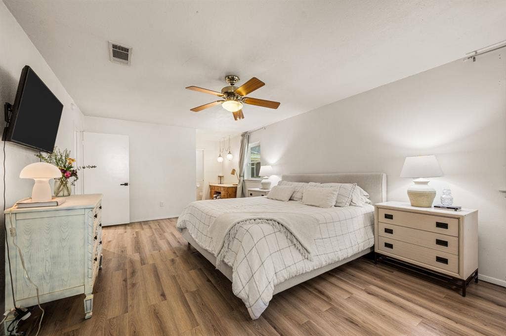 1317 Wade Drive, Bedford, TX 76022