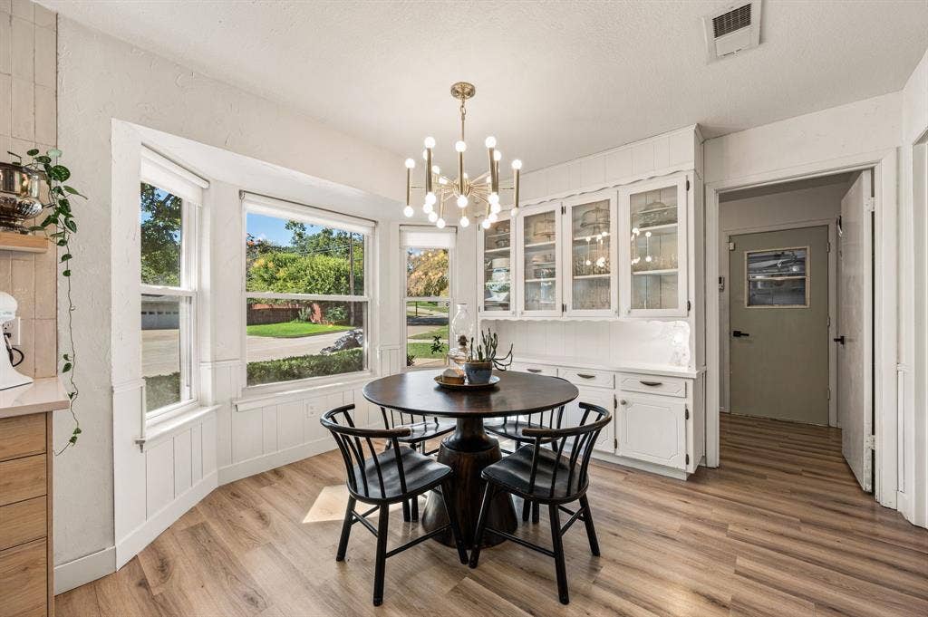1317 Wade Drive, Bedford, TX 76022