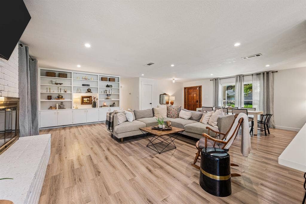 1317 Wade Drive, Bedford, TX 76022