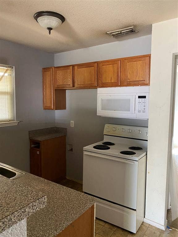 1244 Village Garden Drive, Azle, TX 76020 1244 Village Garden Drive, Azle, TX 76020